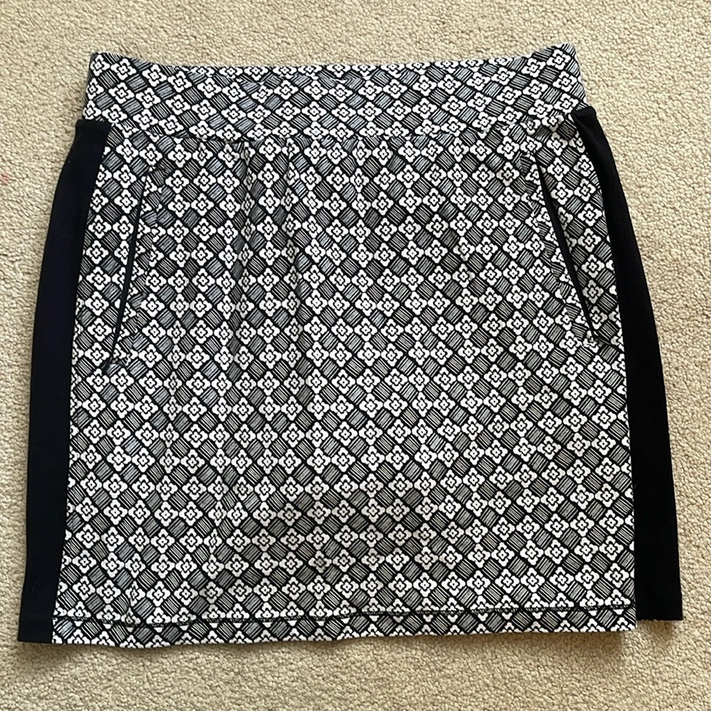 Talbots Black & White Skort Size Small